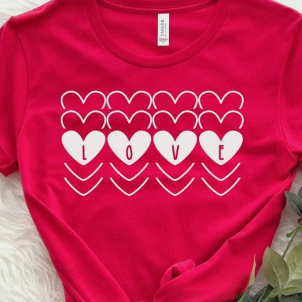 Love women's t-shirt
